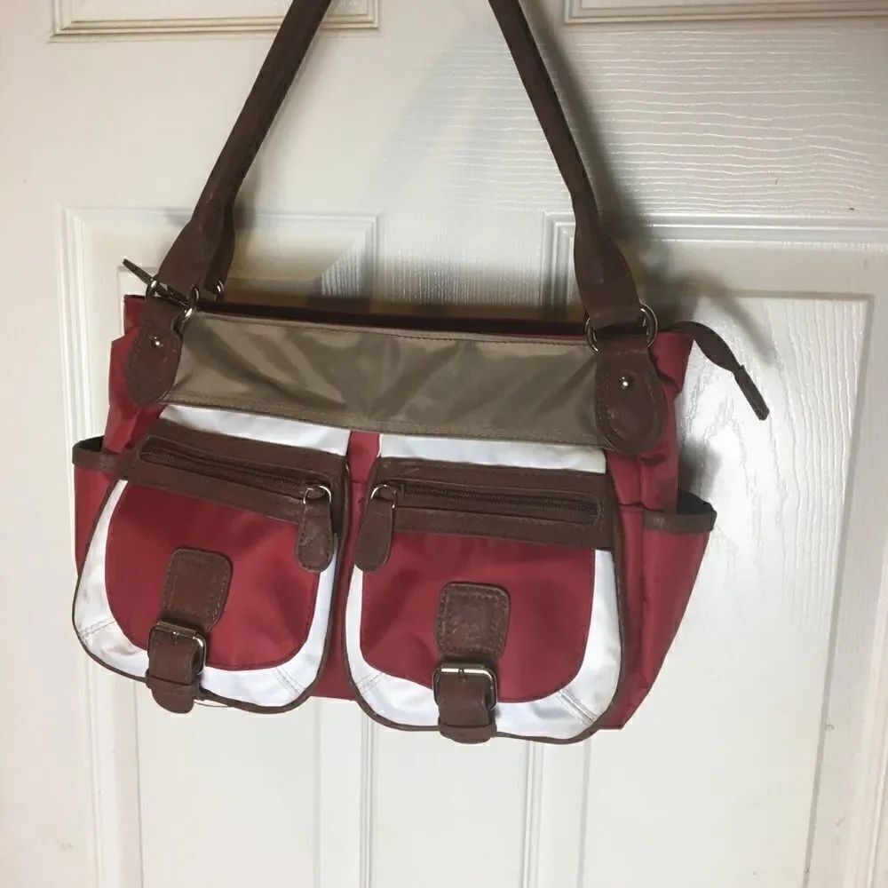 Kim Rogers sholder bag practical and elegant.